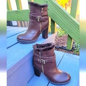 GUESS Women's Kavin Brown Buckle Lug Sole Ankle Boots Size 5.5M
